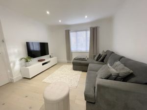 Lounge- click for photo gallery